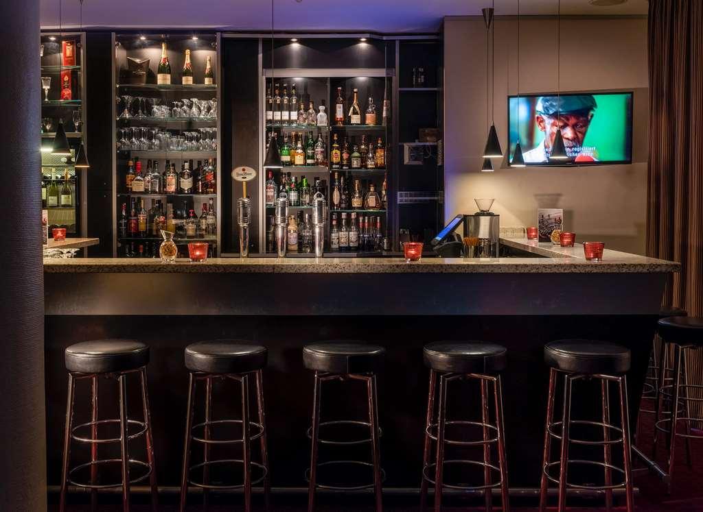 Essential By Dorint Essen Hotell Restaurant bilde